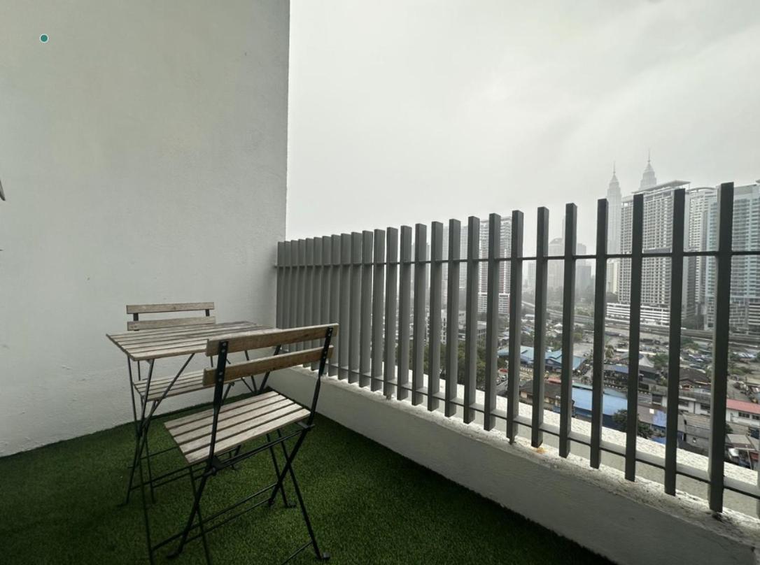 Greystone Colony Klcc *